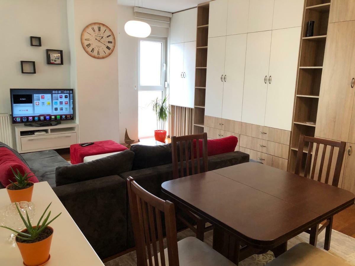 Apartment Prishtina 普里什蒂纳 外观 照片